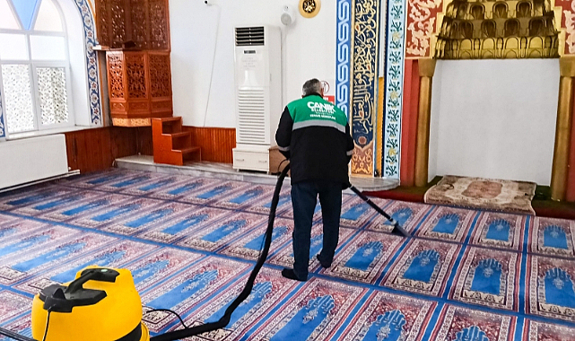 Canik'te Camiler Dip Köşe Temizleniyor!