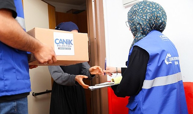 Canik Belediyesi Kapı Kapı Gönüllere Ulaşıyor!