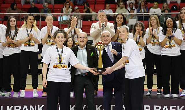 Samsun’un Gururu Zorlu Koleji Samsun Basketbol Şampiyonluk Kupasına Kavuştu!