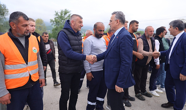 Başkan İhsan Kurnaz Personelle Bayramlaştı!